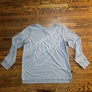 Woman’s Long Sleeve Nike Shirt